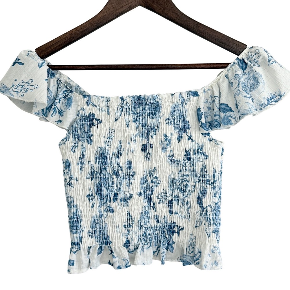 Altar'd State Bue Floral Cottagecore Smocked‎ Off Shoulder Crop Top Size Small